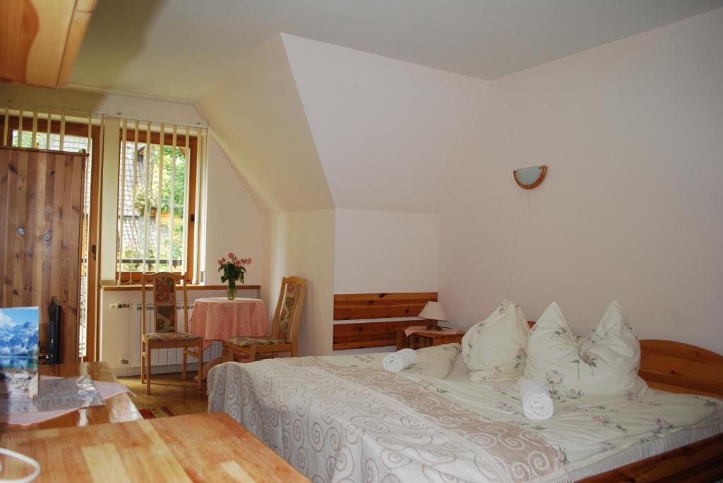 Bialy Dworek Zakopane Phòng bức ảnh